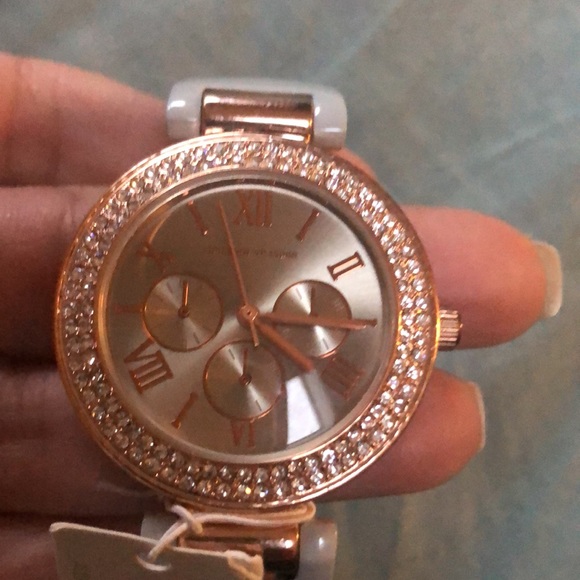 Women wrist watch - Picture 2 of 8